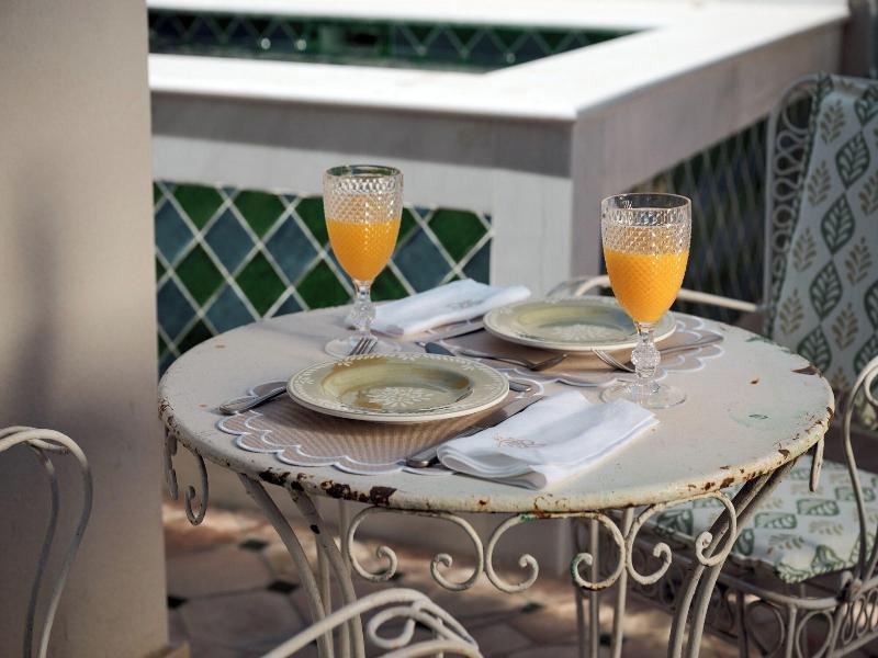Cristine Bedfor Guest Houses Sevilla image