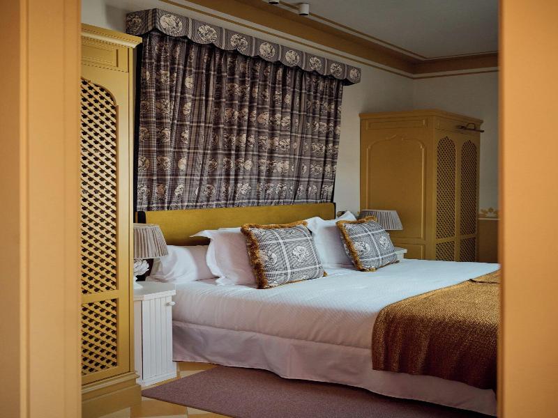Cristine Bedfor Guest Houses Sevilla image