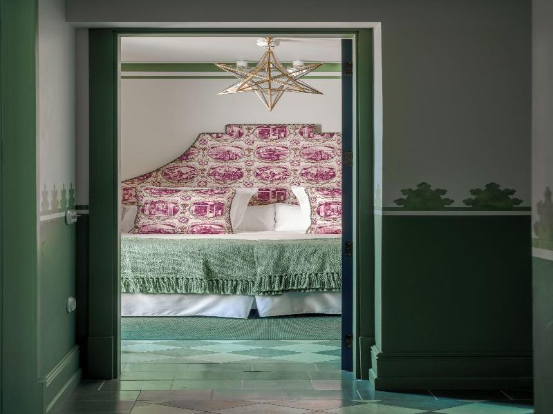 Cristine Bedfor Guest Houses Sevilla image