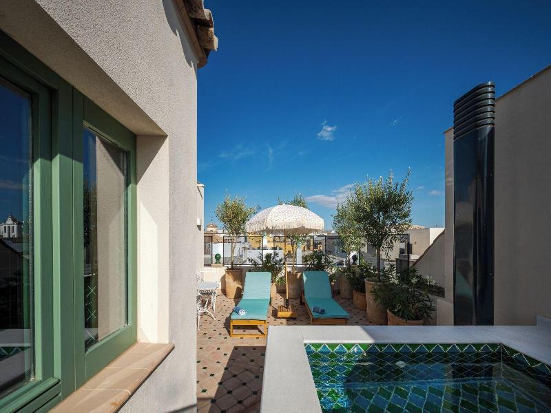 Cristine Bedfor Guest Houses Sevilla image