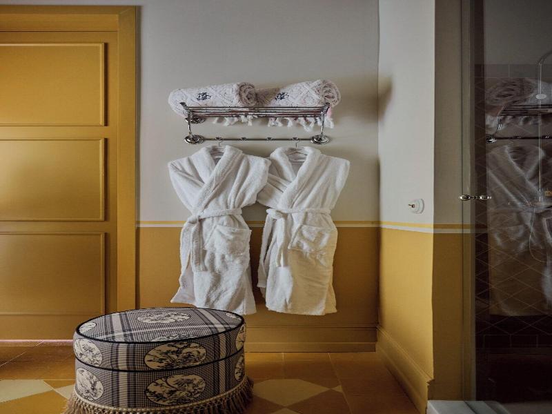 Cristine Bedfor Guest Houses Sevilla image