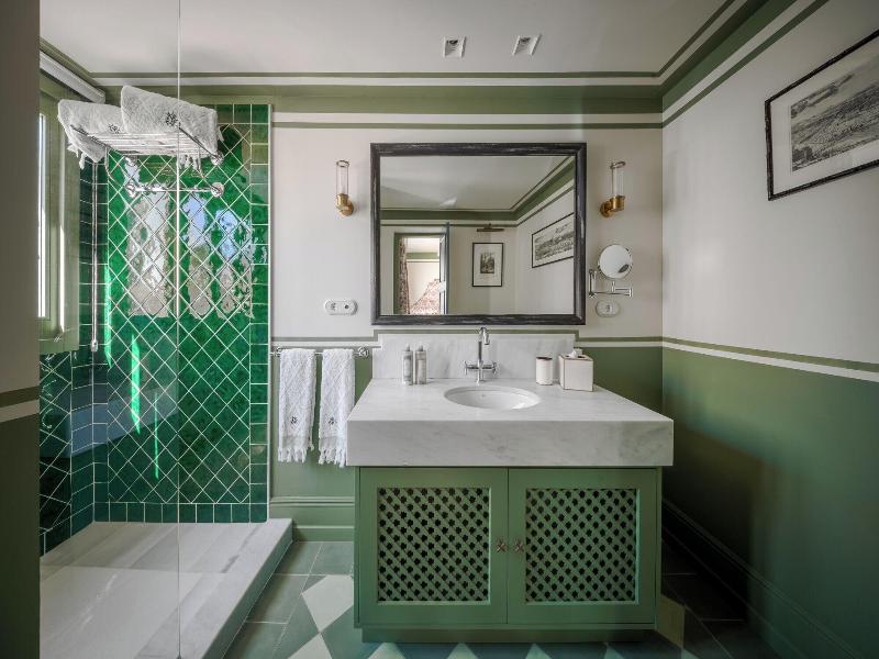 Cristine Bedfor Guest Houses Sevilla image