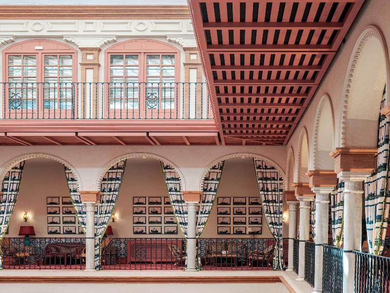 Cristine Bedfor Guest Houses Sevilla image