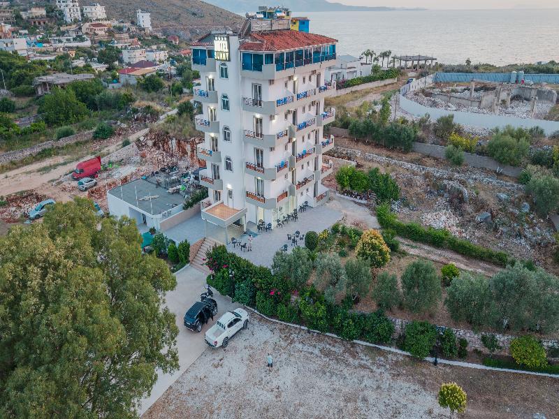 Sunny Hotel — general view