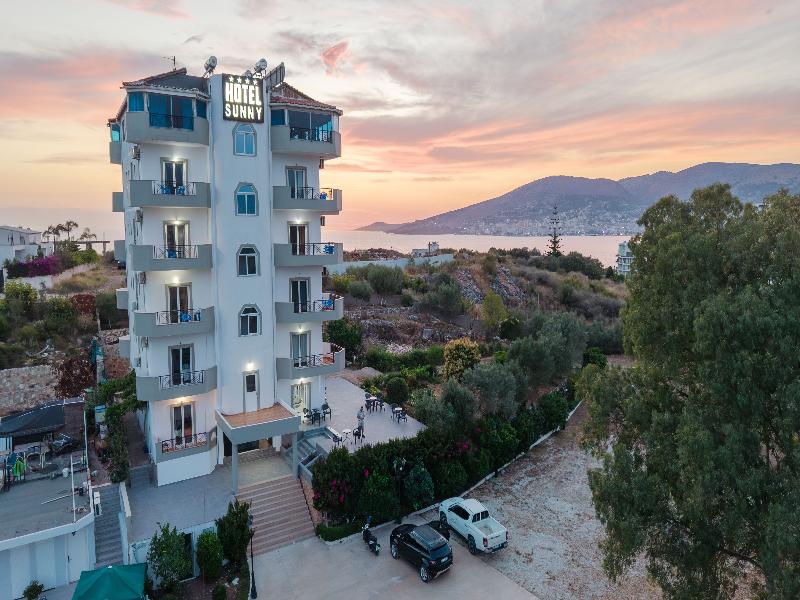 Sunny Hotel image