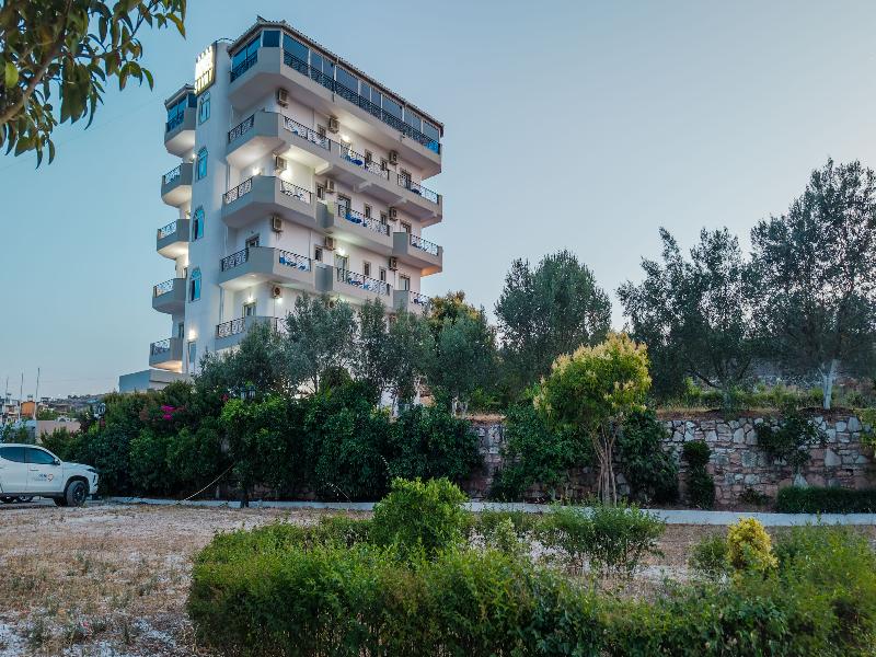 Sunny Hotel image