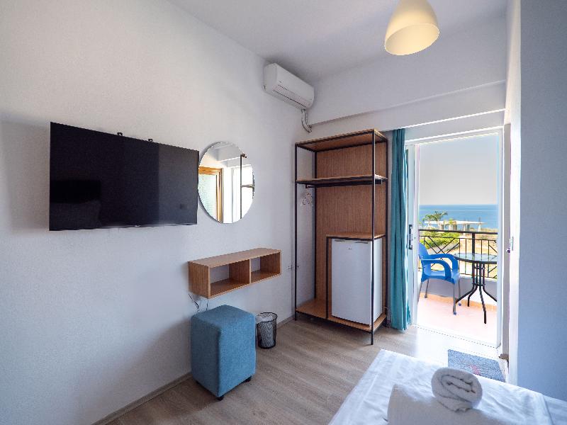 Sunny Hotel image