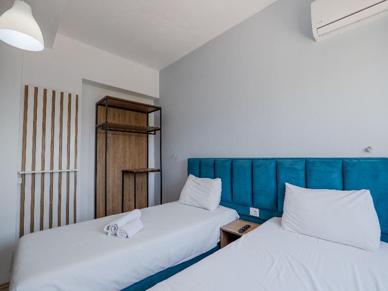 Sunny Hotel image