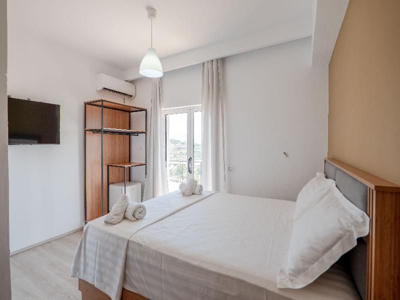 Sunny Hotel image