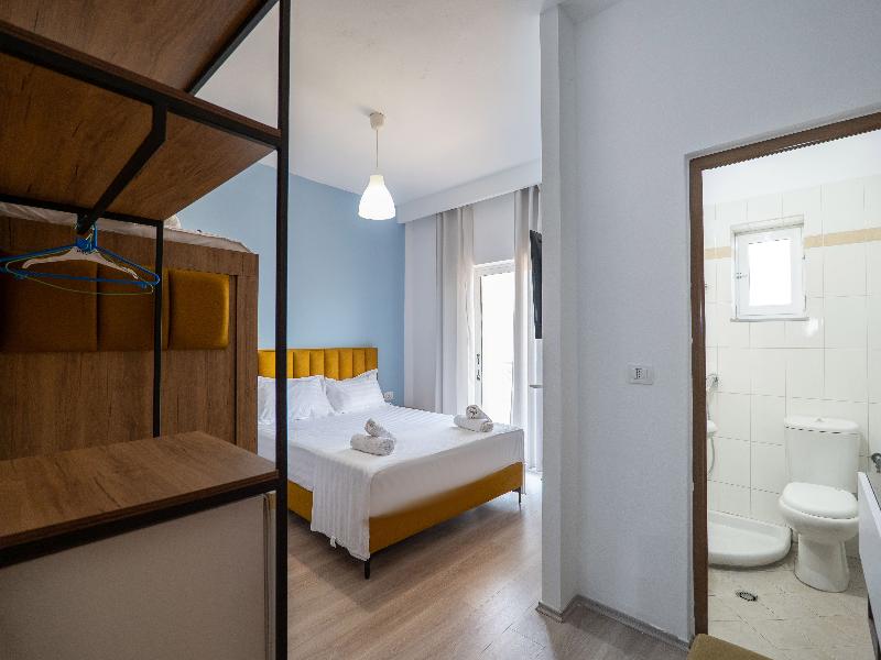 Sunny Hotel image