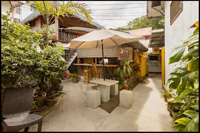 Monaliza Surf Resort By Zuzu image