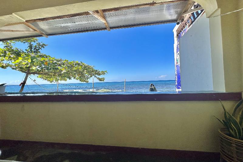 Monaliza Surf Resort By Zuzu image