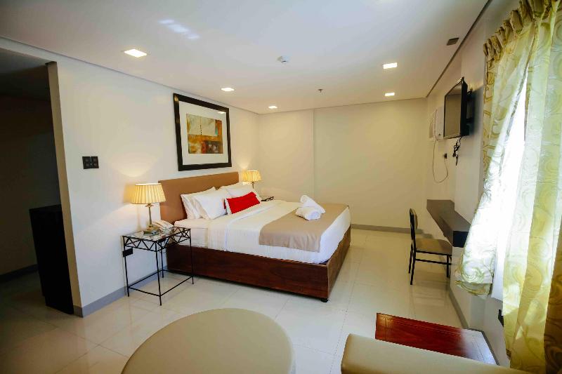 Belltower Csheli Suites Bantay - Vigan By Zuzu