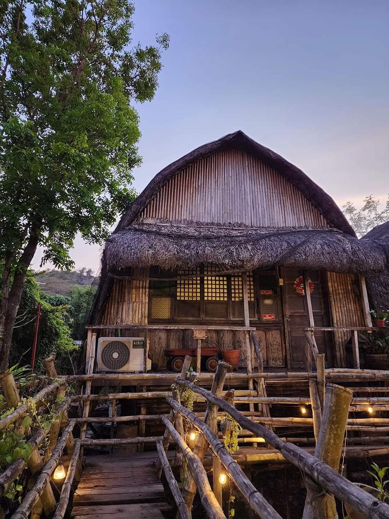 Surfer's Villa La Union By Zuzu image