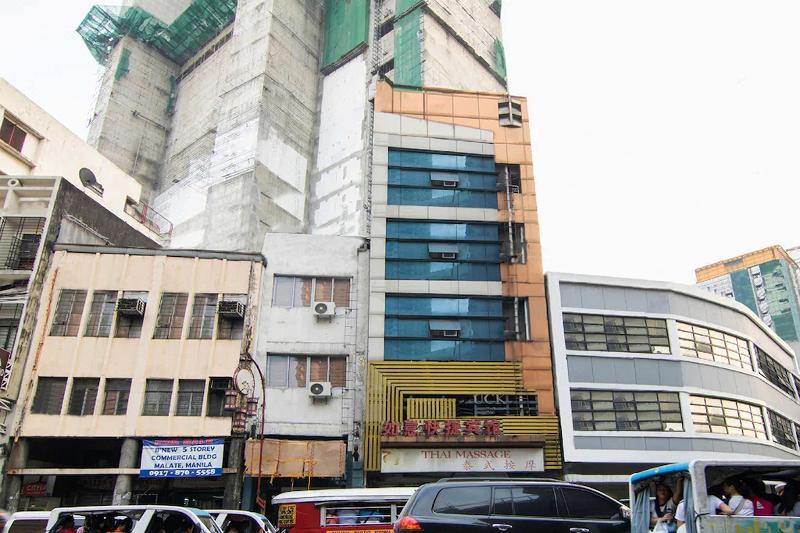 Lucky Hotel Binondo By Zuzu