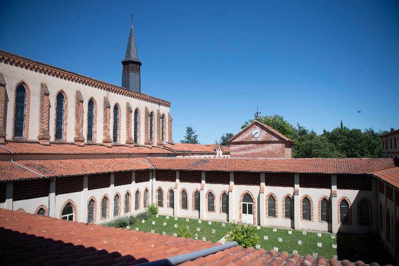 Hotellerie De L'abbaye Du Désert image