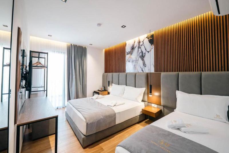 Hotel Siars image