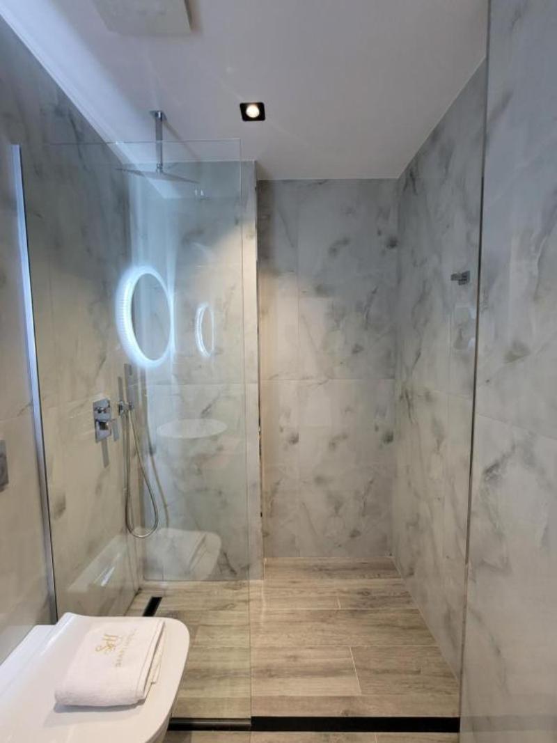 Hotel Siars image