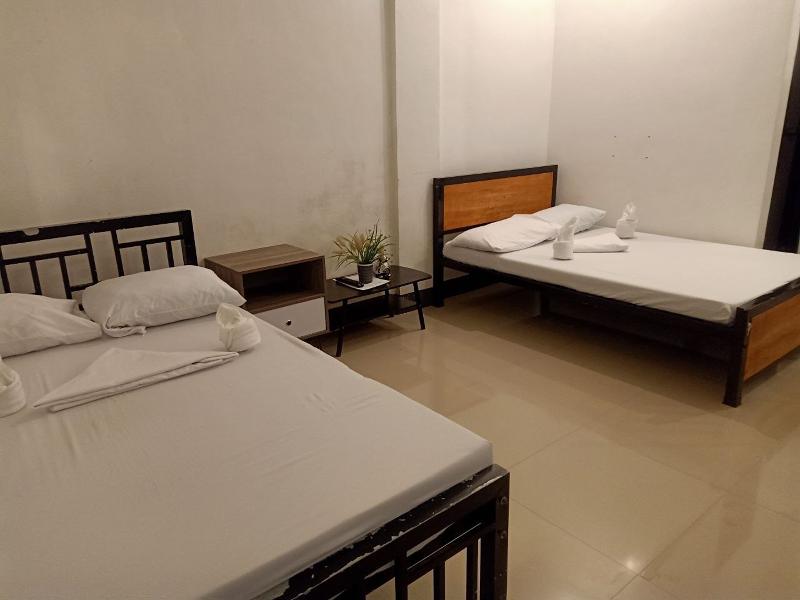 Hotel Villarte Fort Pampanga By Zuzu image