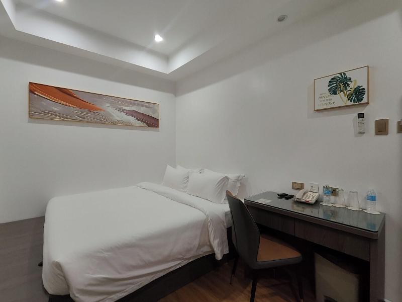 Mactan Grand Golden Hotel near Airport By Zuzu image