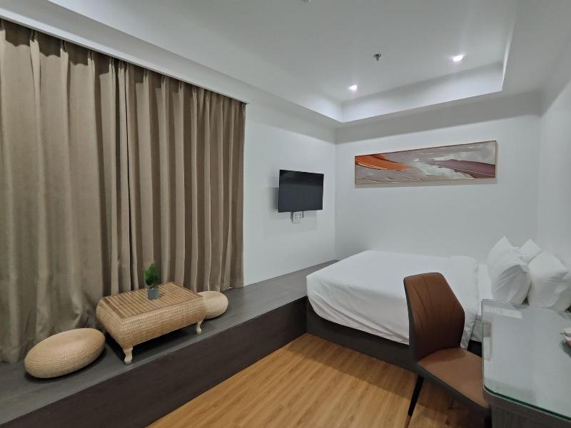 Mactan Grand Golden Hotel near Airport By Zuzu image
