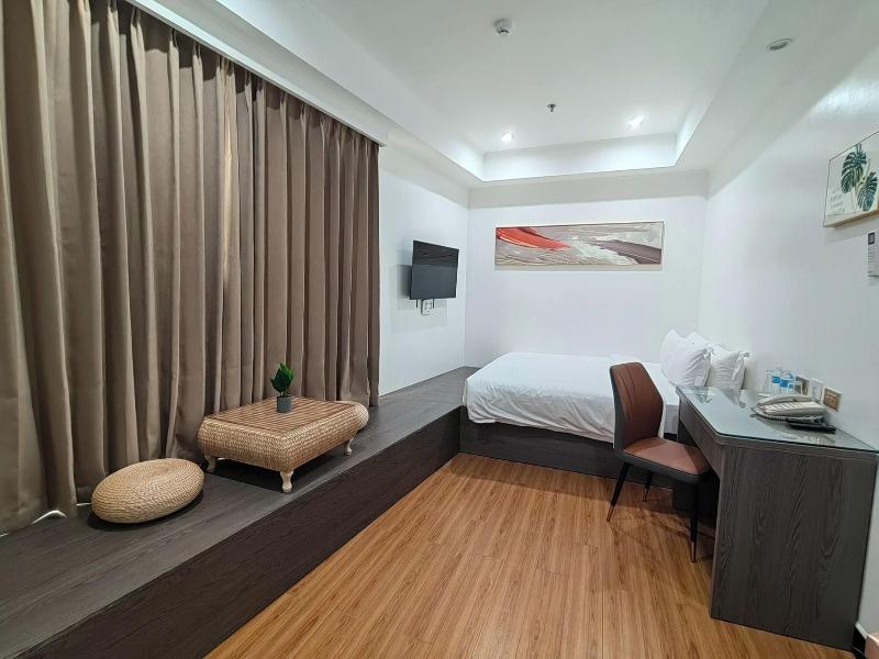 Mactan Grand Golden Hotel near Airport By Zuzu image