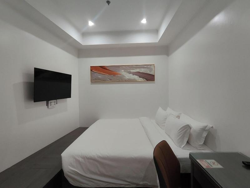 Mactan Grand Golden Hotel near Airport By Zuzu image