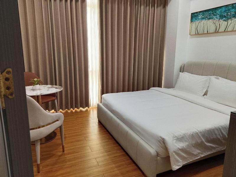Mactan Grand Golden Hotel near Airport By Zuzu image