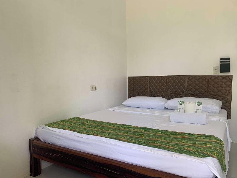 Green Dale’s Travellers Inn Puerto Princesa image