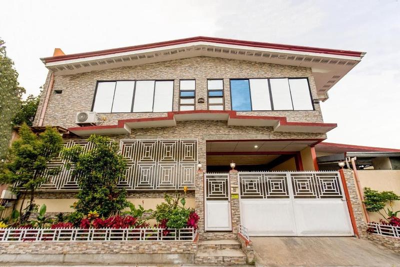 La Belladoza Near Airport By Zuzu