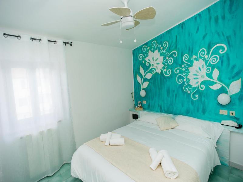 Hotel Punto Verde image