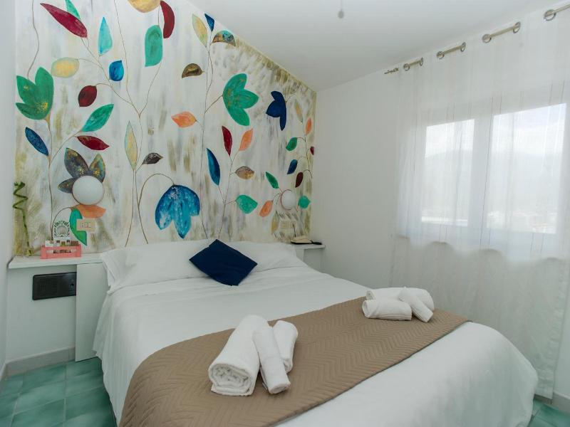 Hotel Punto Verde image