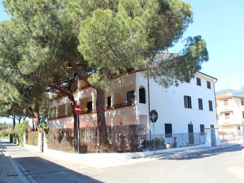 Hotel Punto Verde image