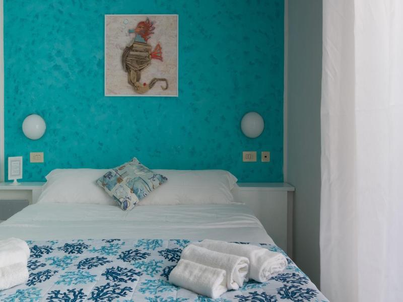 Hotel Punto Verde image