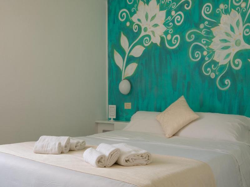 Hotel Punto Verde image