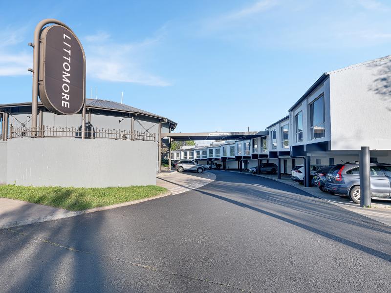Littomore Hotel On Stewart, Bathurst — general view