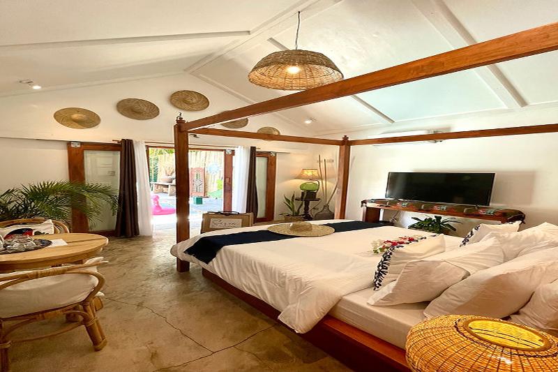 Sirom Beach House By Zuzu image