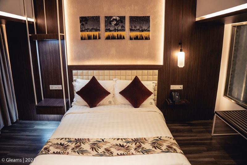 Grand River View Hotel image