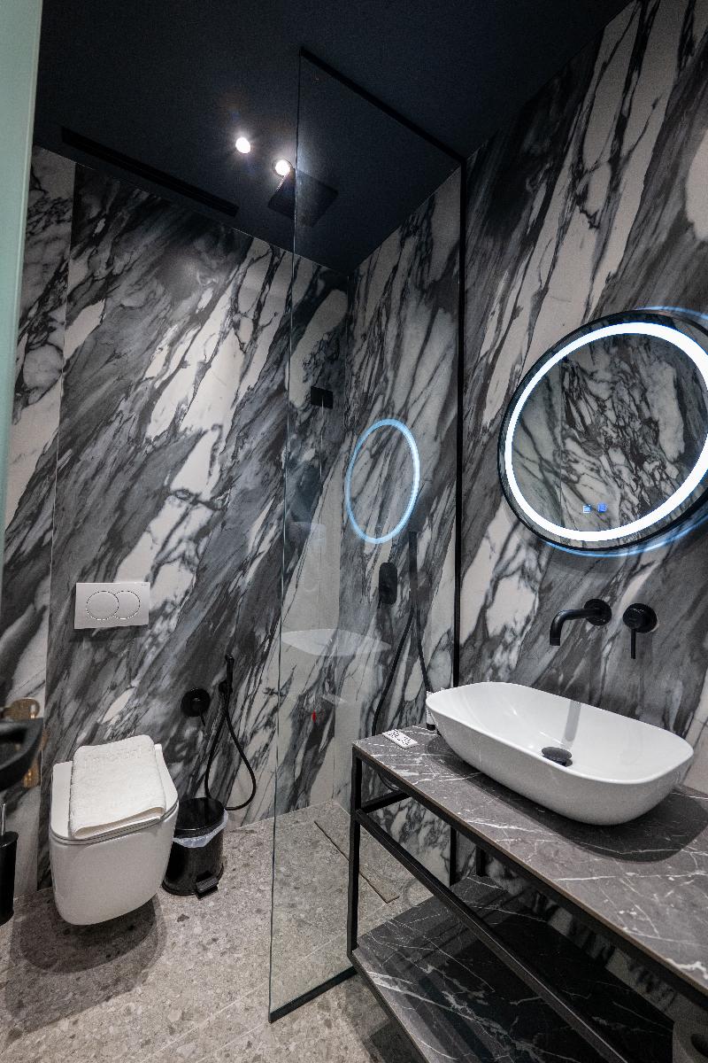 Gest Hotel image