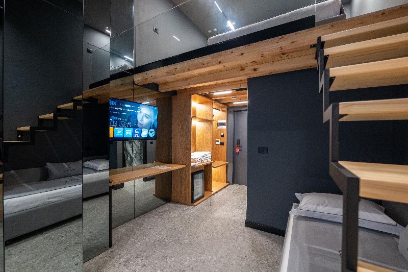 Gest Hotel image