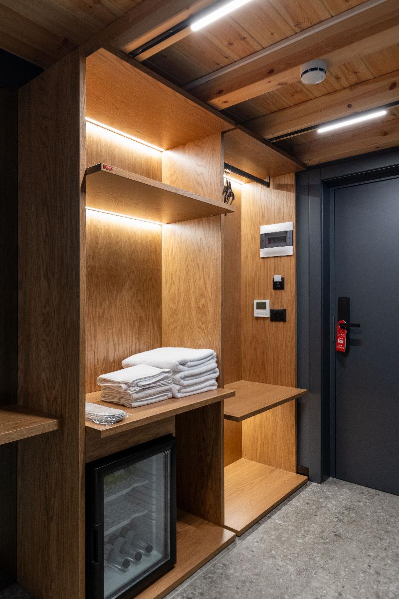 Gest Hotel image