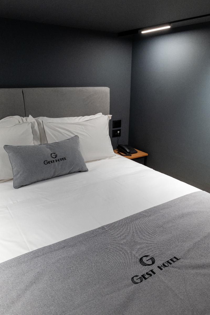 Gest Hotel image