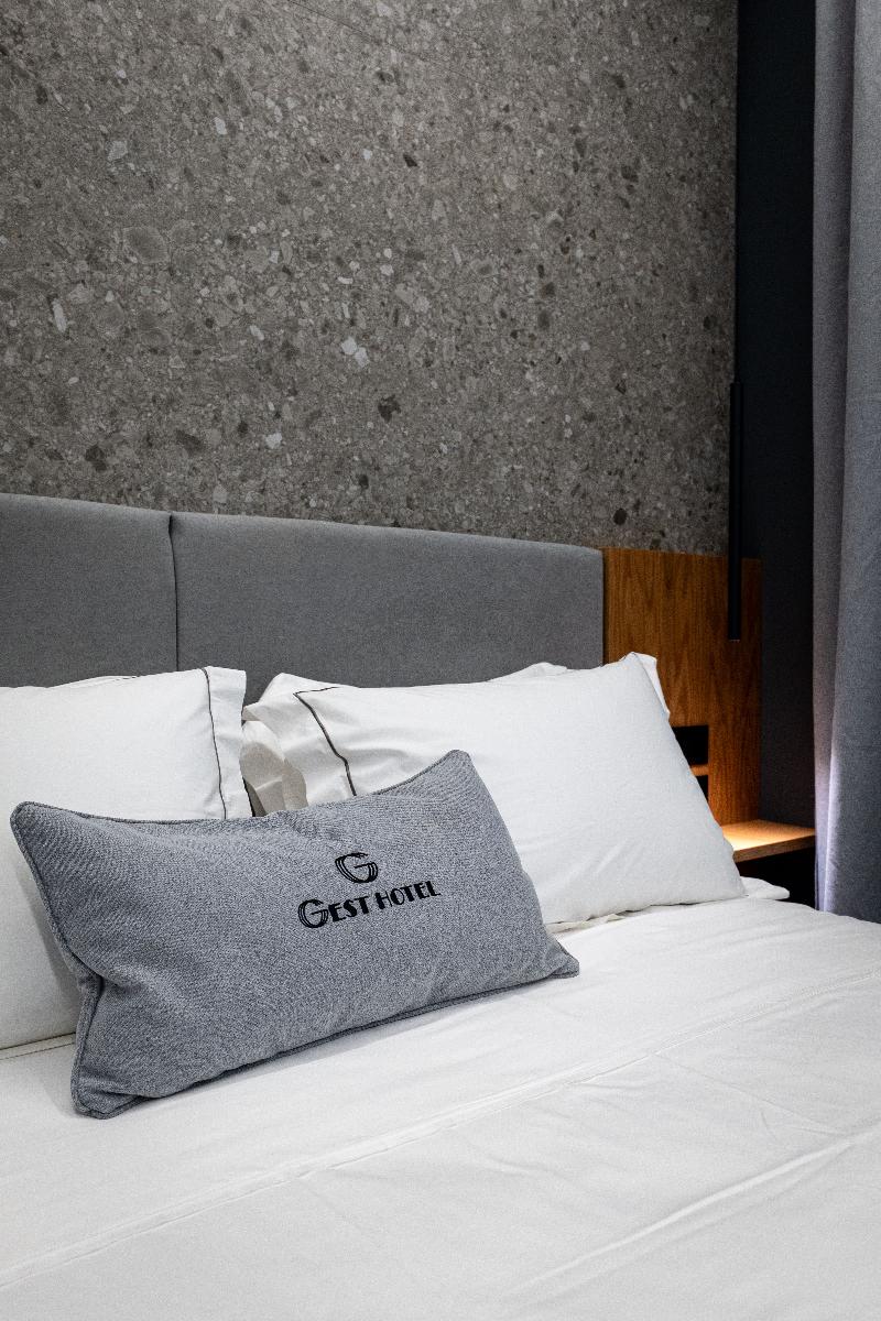 Gest Hotel image