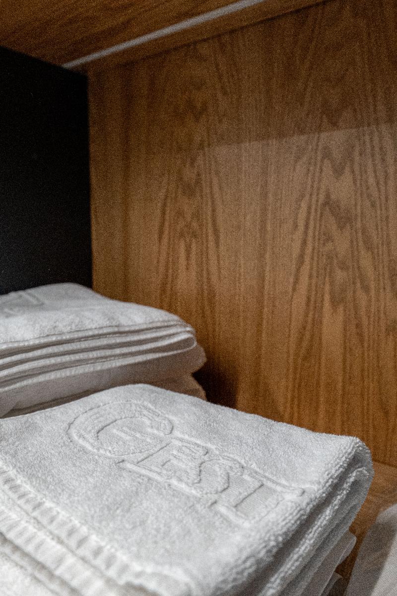 Gest Hotel image