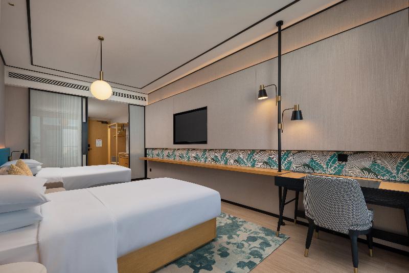 Hilton Garden Inn Danzhou Yangpu image