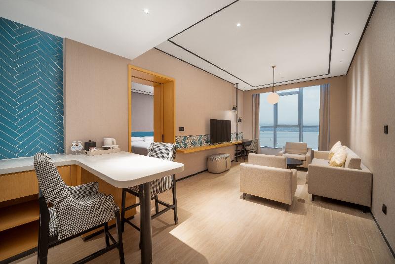 Hilton Garden Inn Danzhou Yangpu image