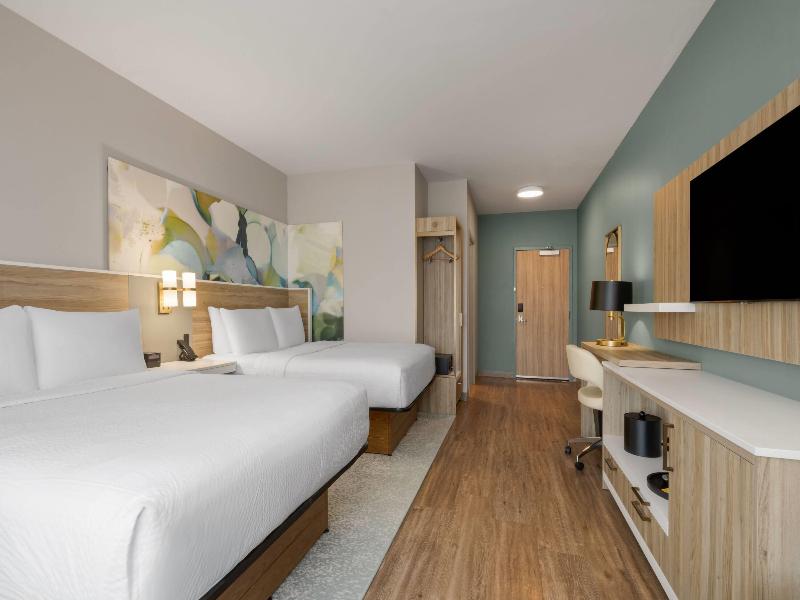 Wyndham Garden Tampa Fairgrounds/Casino image