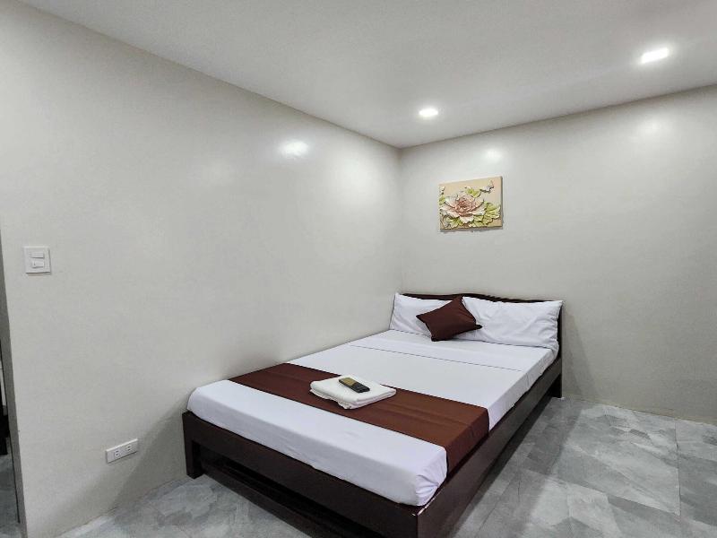Jmorino Pension House Palawan City Center By Zuzu image