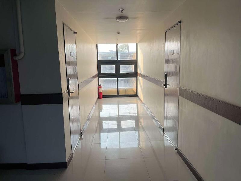 Aimor Condotel near SM City Clark image