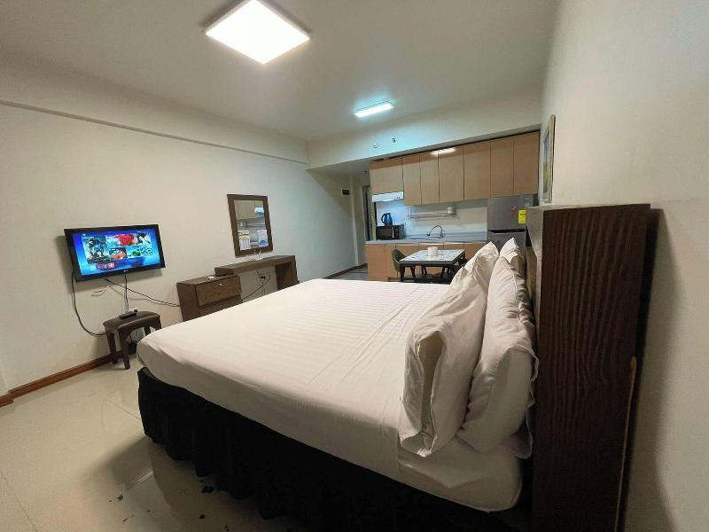 Aimor Condotel near SM City Clark image